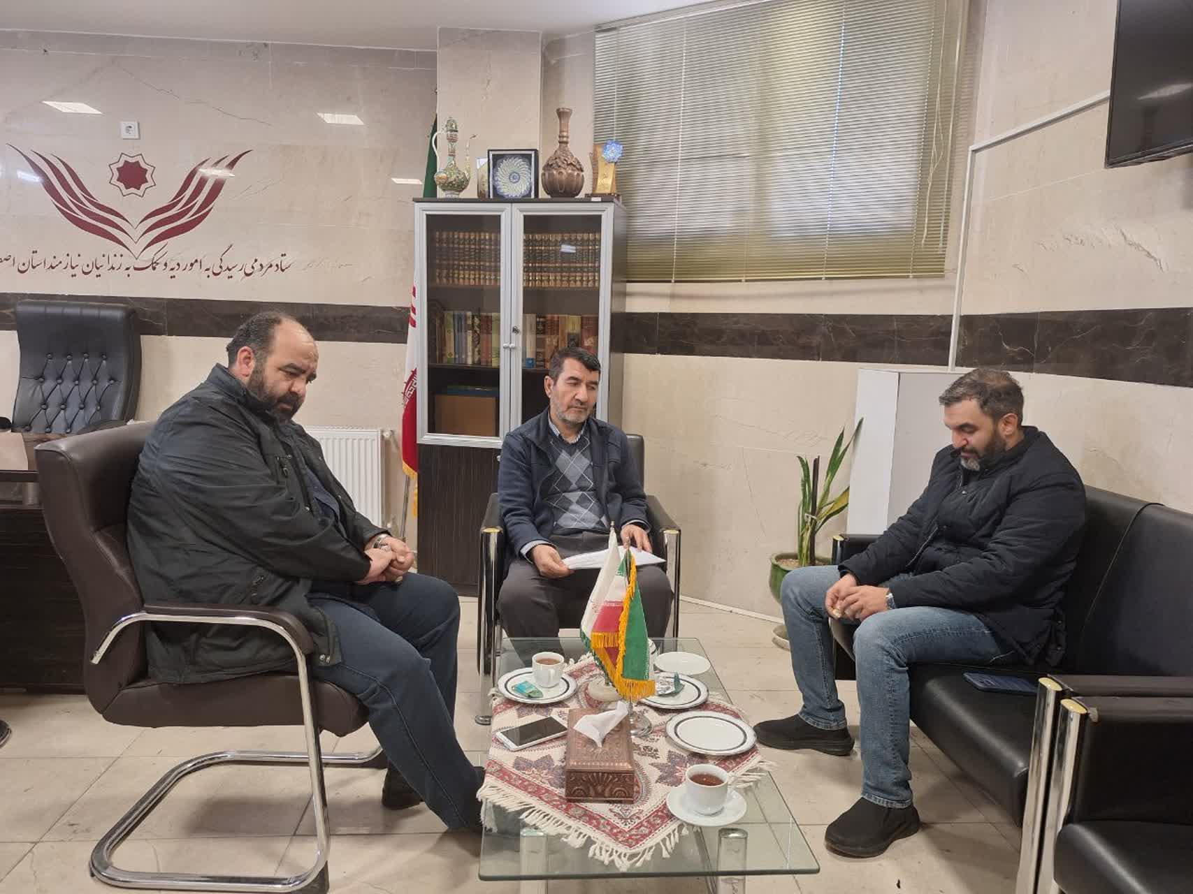 با تلاش هیئت مکتب‌الحسین در اصفهان زمینه آزادی ۵۷ زندانی فراهم شد